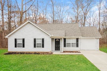 6793 Creeks Edge Court Flowery Branch, GA 30542